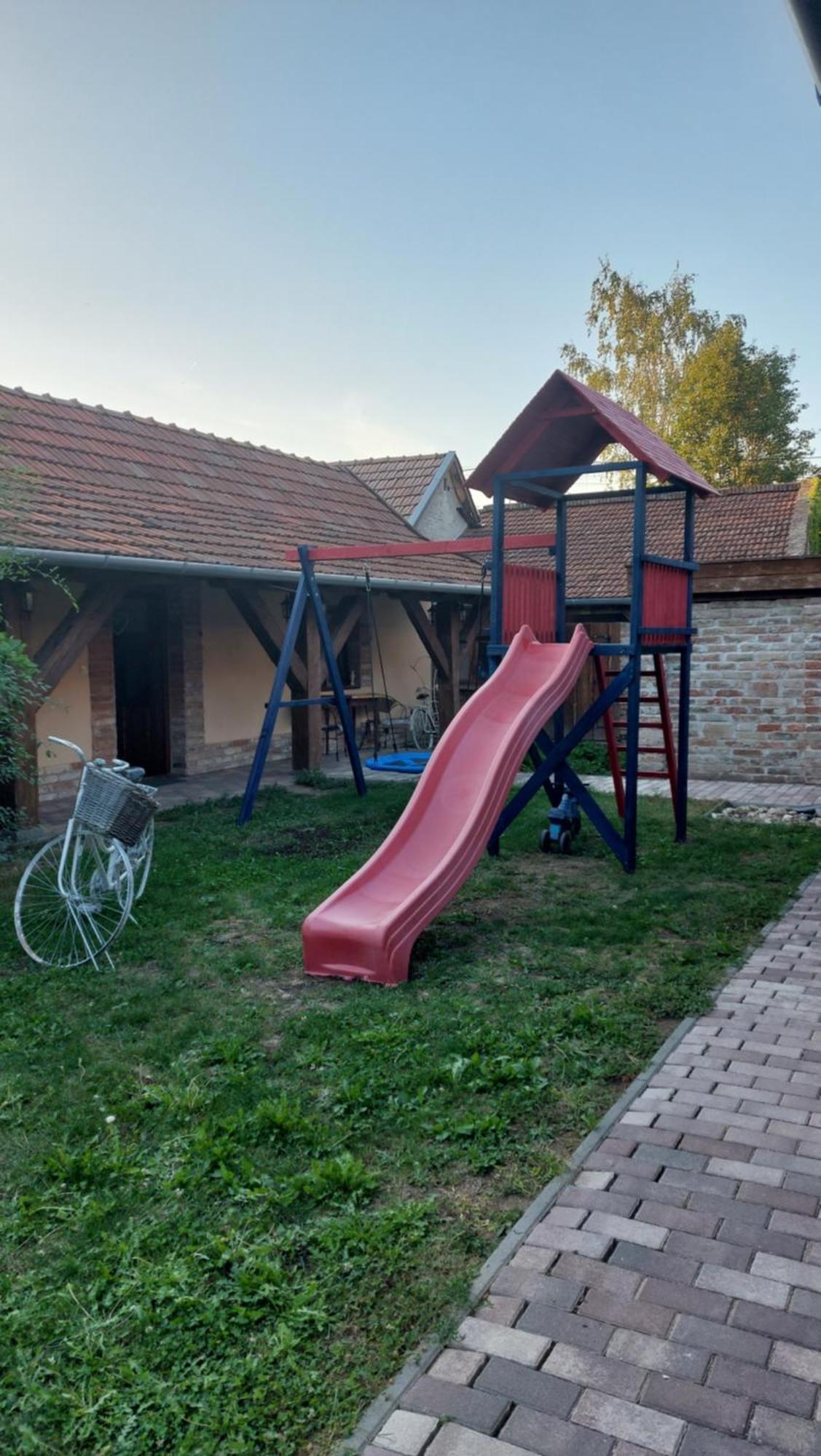 Villa Rusztika Gyula Exterior photo